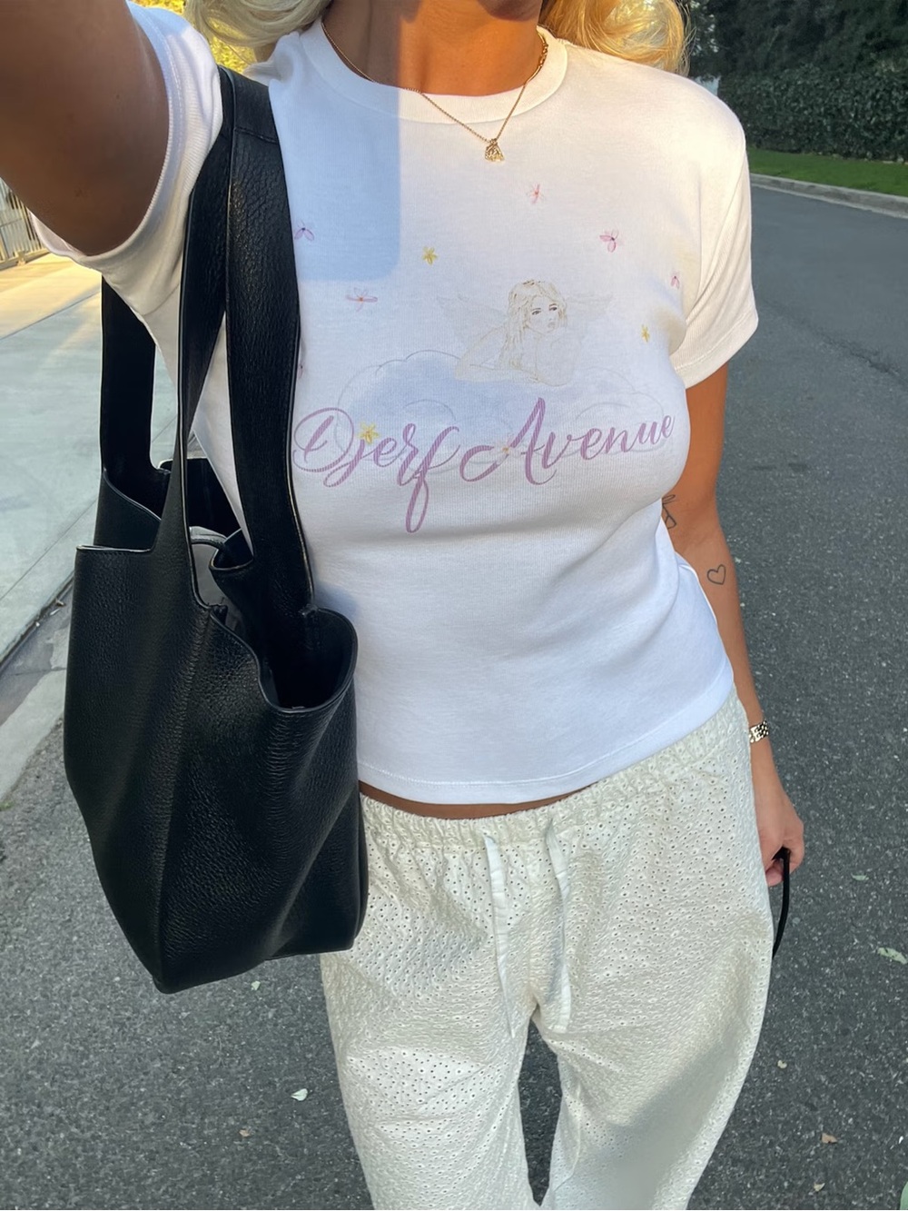 djerf avenue angel 100% cotton tee shirt - Picture 7 of 7